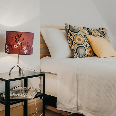 Spacious - 140 Square Meters Apartment, Centre Lejlighed *